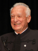 Béla Lipták Headshot